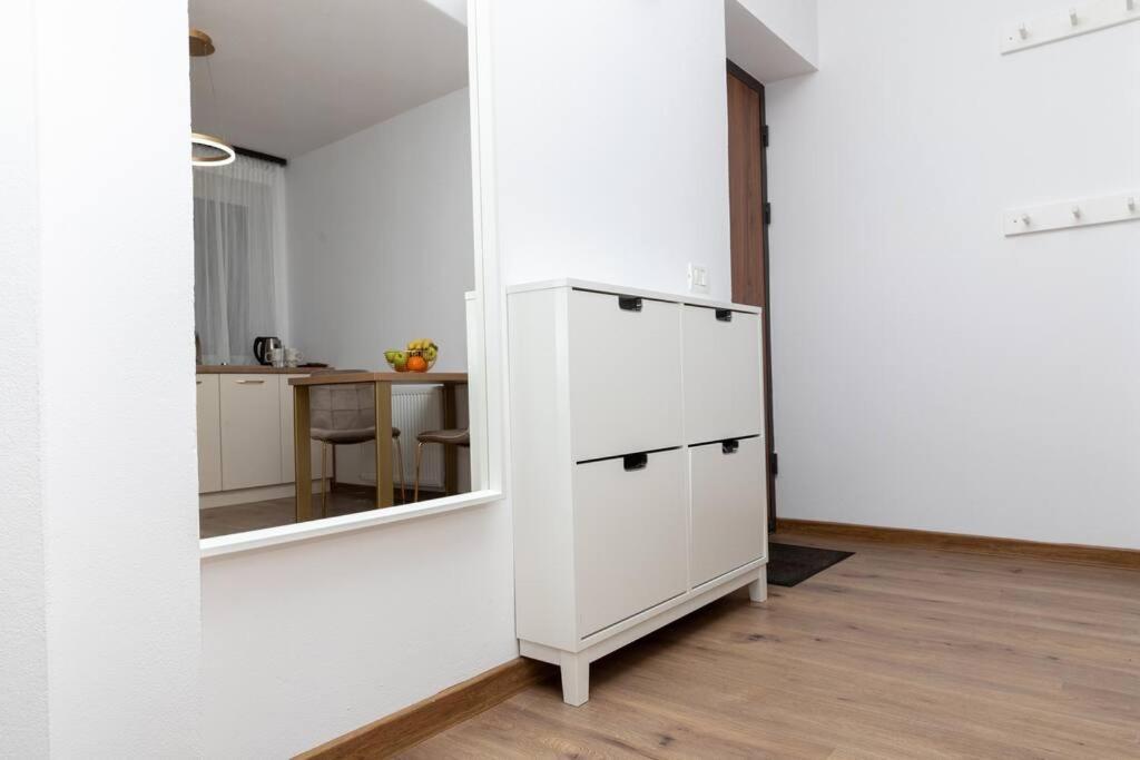 Enescu 3 Center Flat Apartment *
