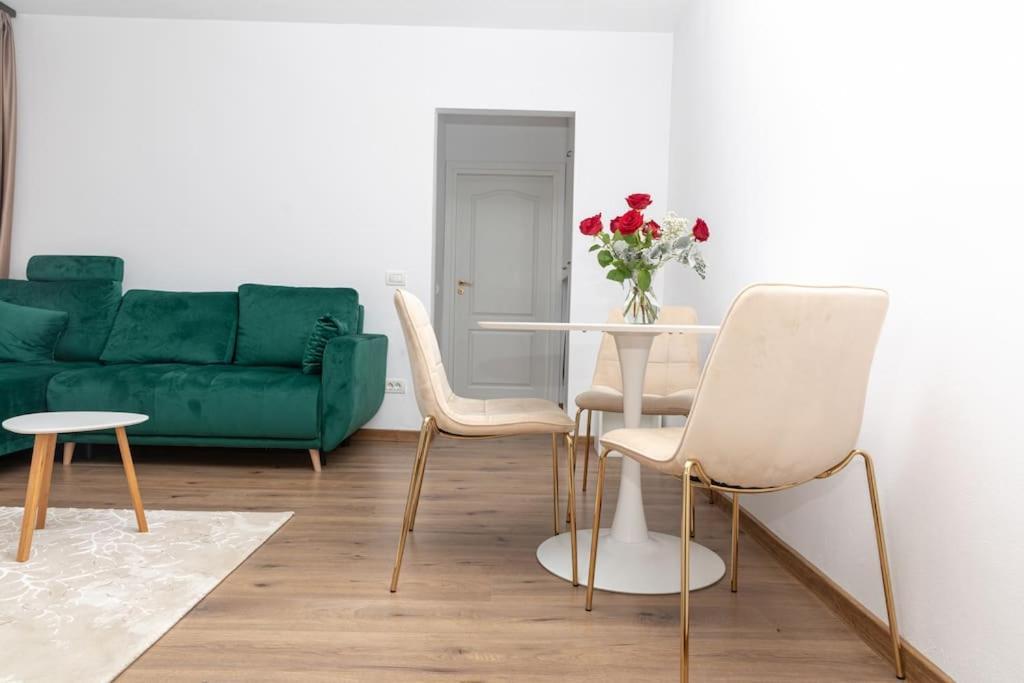 Enescu 3 Center Flat Appartement *
